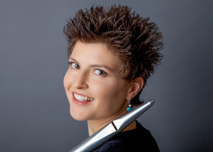 Angela Metzger